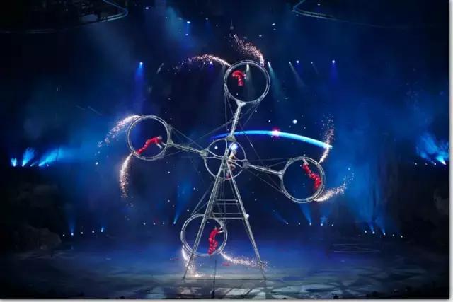 我与花火有个约定，小作家成长体验夏令营！