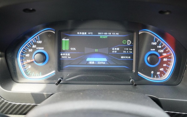 北汽ev260测评,续航评测车评人