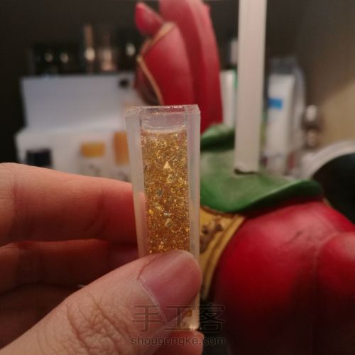 香槟金箔与木吊坠