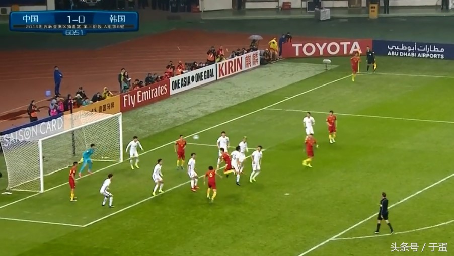 先赞冯潇霆纯爷们儿！然后论证他创造的场上位置新名称“自由卫”