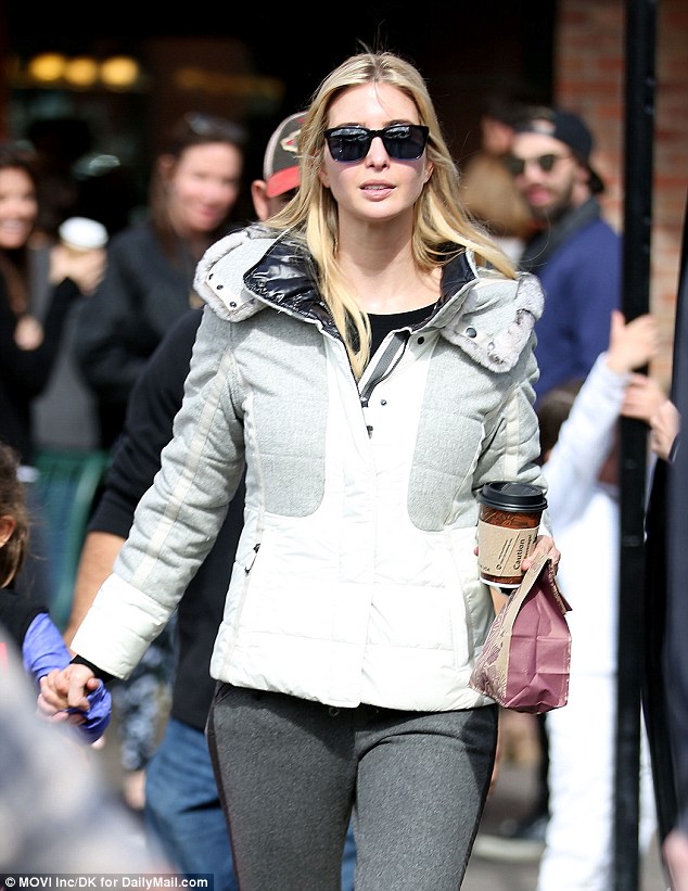 恶毒美媒体抓住伊凡卡川普的大屁股说事,怪只怪4千块的牛仔宽裤