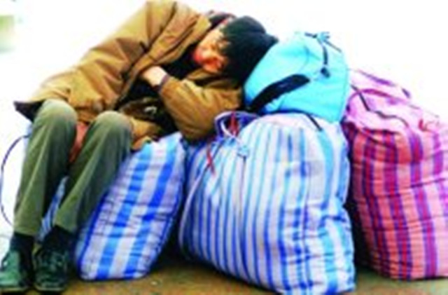 外出打工思念家人怎么办,外出打工想家想父母