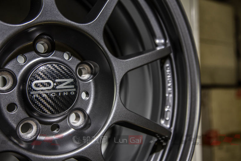 性价比最佳的18寸轻量化轮毂,超轻高级感18寸轮毂