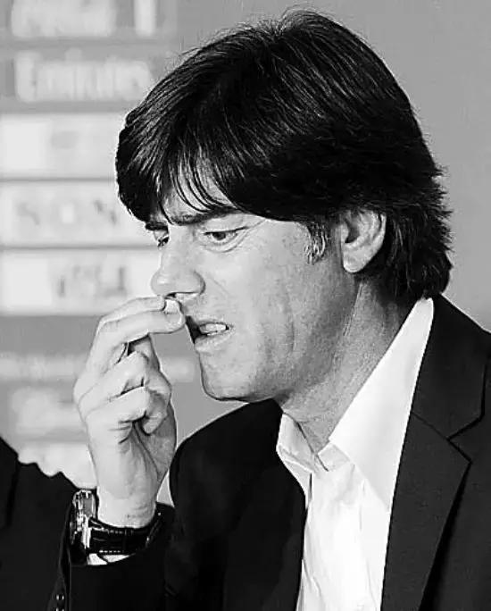 鼻屎上的勒夫,烟雾中的里皮