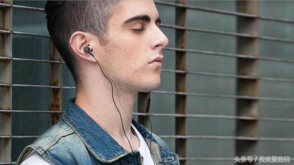 uiisii圈铁耳机,uiisii有线耳机音质怎么样