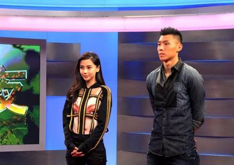 国足女明星球迷,国足女球迷欢呼