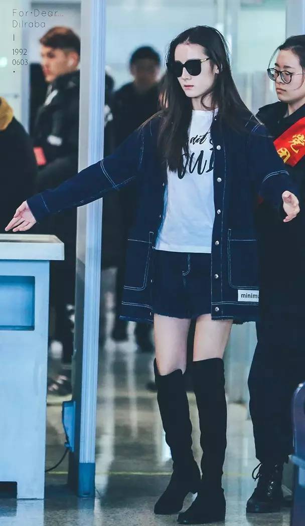 迪丽热巴穿搭曝光,迪丽热巴最新的穿搭品牌