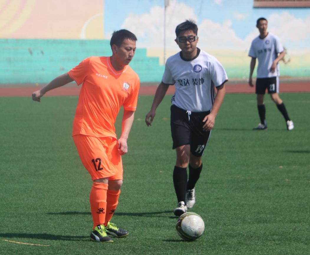 足球比赛海报泰山,足球联赛开赛海报