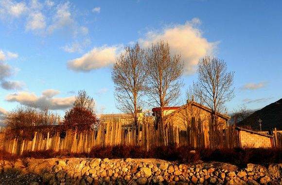 如果疫情继续我们应该这样生活,我们应不应该保持清贫的生活态度