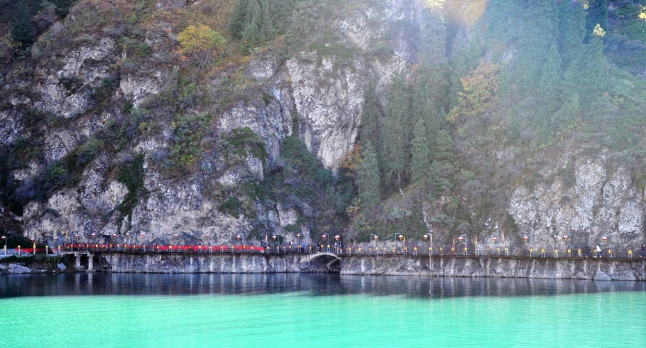 神秘又美丽的天山天池,天山天池是西王母沐浴之地吗