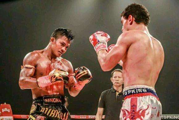 播求与中国搏击交战视频,中国擂台再现争议判罚