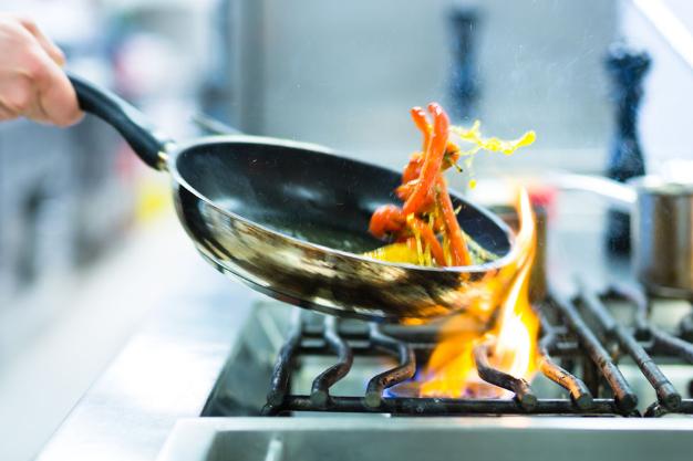 炒菜用什么油对血管好,炒菜用什么油对心脑血管好