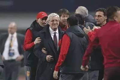 背水之战答案,国足一比零战胜伊拉克全场回放