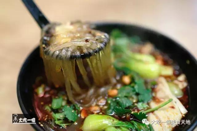 带大家尝尝正宗抚顺麻辣拌,正宗抚顺麻辣拌的菜品