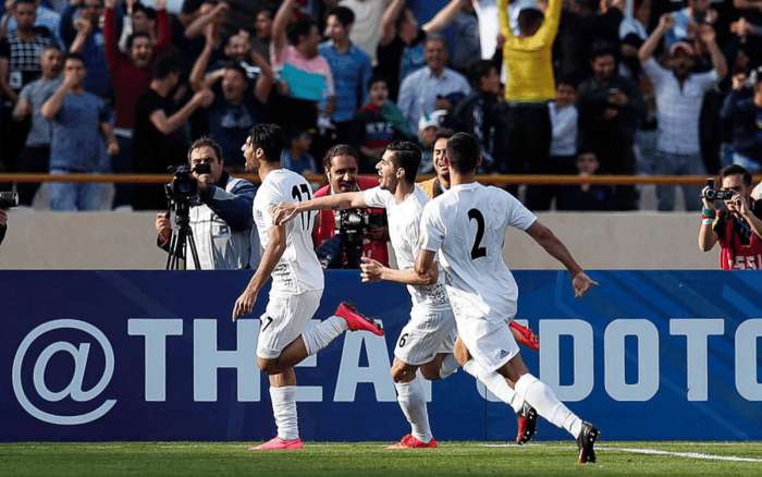 赛后采访姜至鹏,姜至鹏三次换队