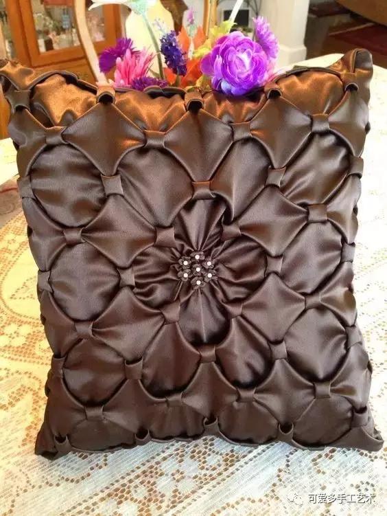 手缝抱枕制作方法简单又漂亮,正方形自制抱枕缝边针法