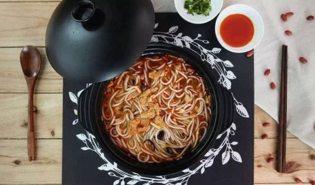 最全的螺蛳粉测评,第一次吃螺蛳粉测评