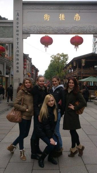 实拍那些生活在中国的俄罗斯洋妞金发碧眼模特身材