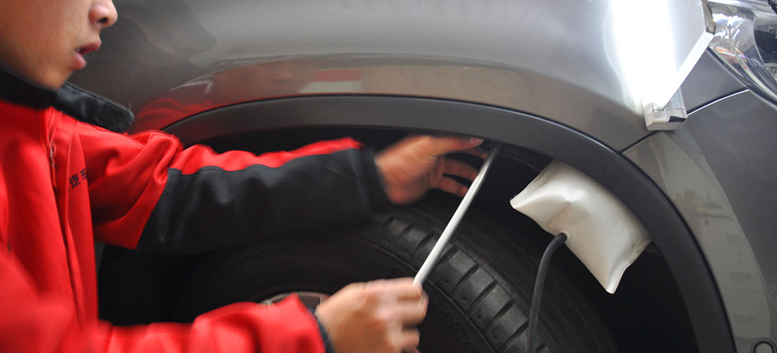 爱车剐蹭后漆面如何修复,爱车划痕修复有妙招