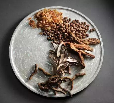 用贵仙仙的护肤品脸上也搓泥?你的护肤程序可能错了!