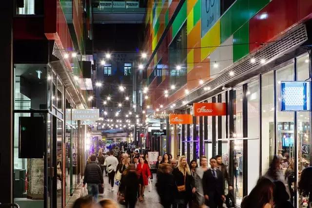 又是a2!中国情侣拿走华人妈妈奶粉钱后消失，几罐奶粉至于么？