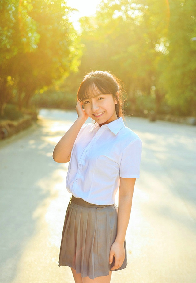 梦到老婆去世出殡,晚上做梦梦到母亲去世