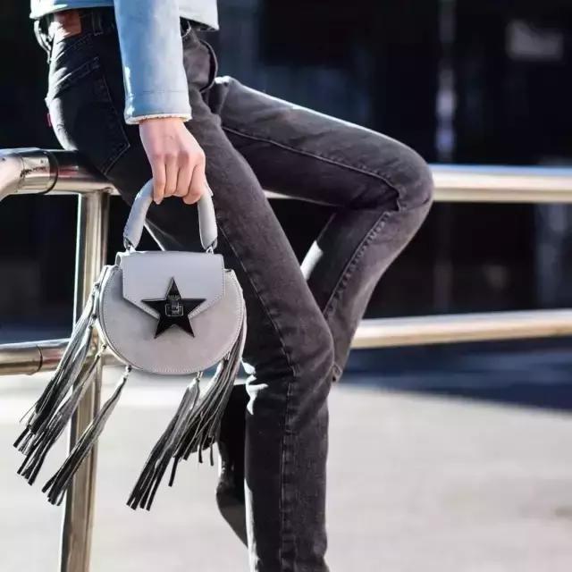 杨紫马思纯撞衫,马思纯杨紫同框