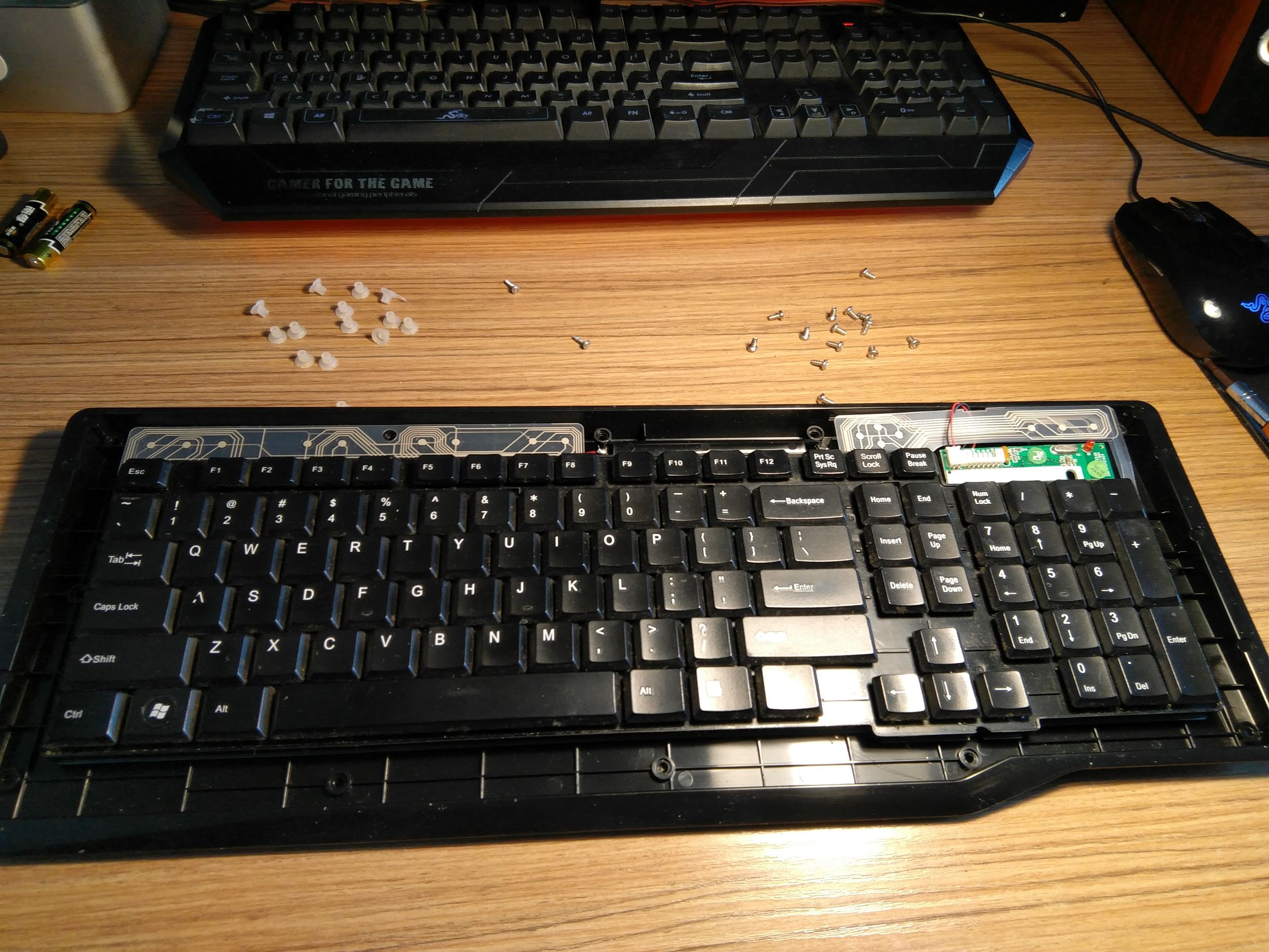 最便宜的无线键鼠套装,拆解无线充电鼠标