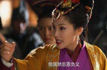 成功女士为得美国身份 竟被亲姐姐坑了，出国要小心华人！