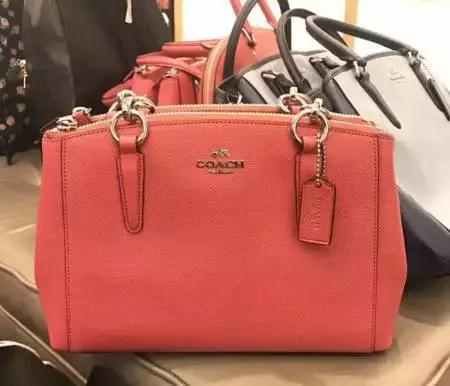 当职场添上时尚的元素,给你不一样的生活体验