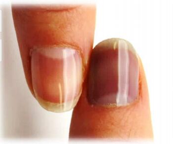 黄金指甲油是怎么做成的,普通指甲油如何做琥珀色