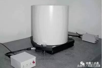 测振频仪器,发明测震仪资料
