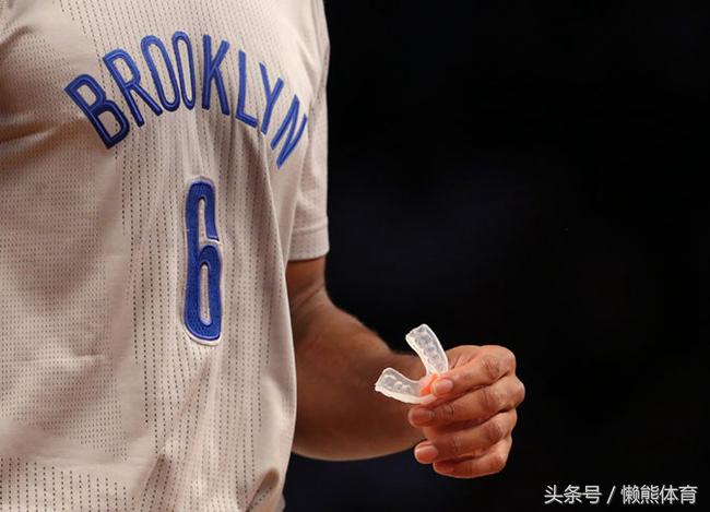 牙套的物种起源:库里叼着它可不止为了耍酷|懒熊涨姿势