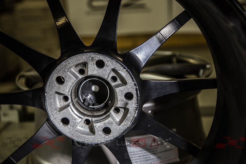 f1的设计,ozformulahlt轮毂怎么样