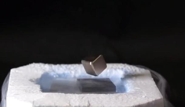 有什么办法可以使物体悬浮,物体的悬浮实验