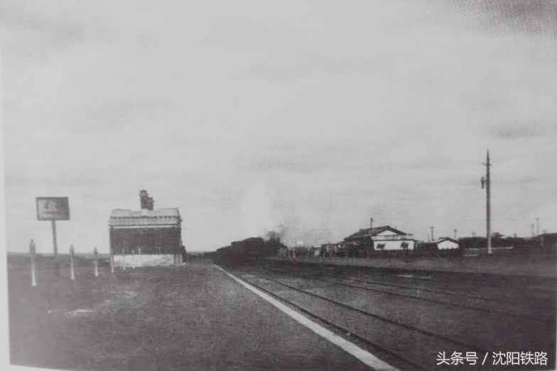 长春市二十多年前的火车站图片,历史的天空时光的印记