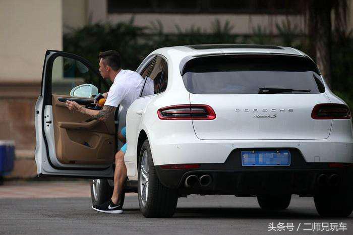 十大球星的座驾,十大足球明星的超级座驾