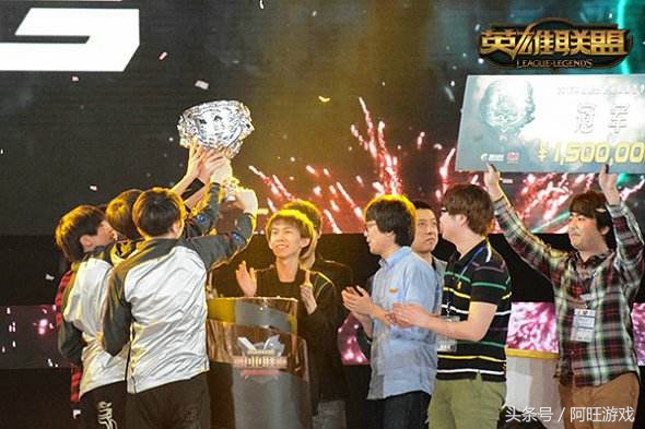 娜美跟四姐怎么了,娜美lpl高光时刻