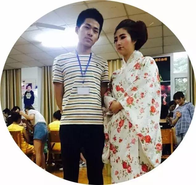 男生学化妆学徒好不好就业,男生学化妆美容有前途吗