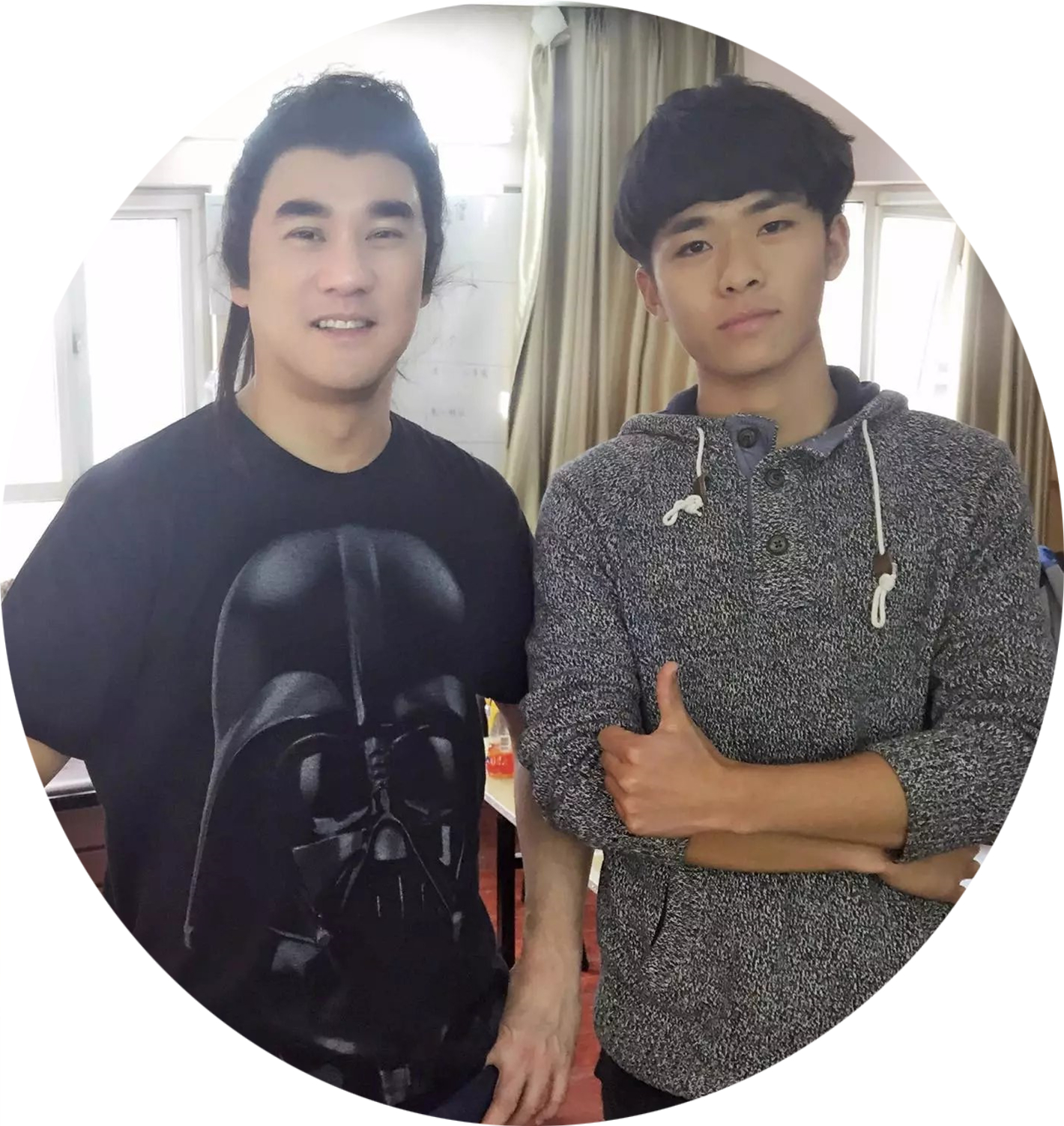 男生学化妆学徒好不好就业,男生学化妆美容有前途吗