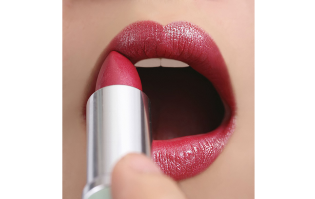 让你的唇色越来越好,让你的唇部更加丰满的小技巧