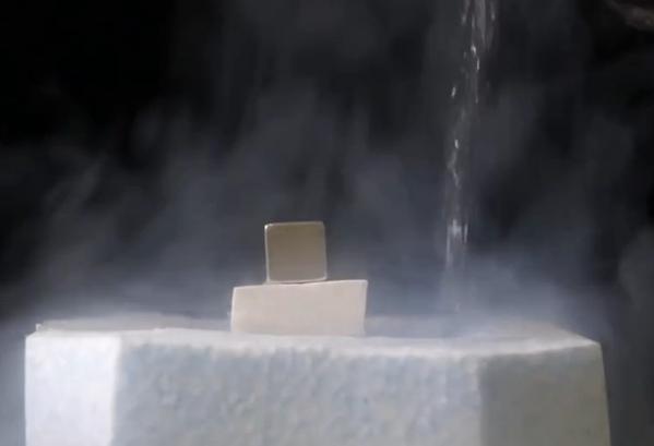 有什么办法可以使物体悬浮,物体的悬浮实验