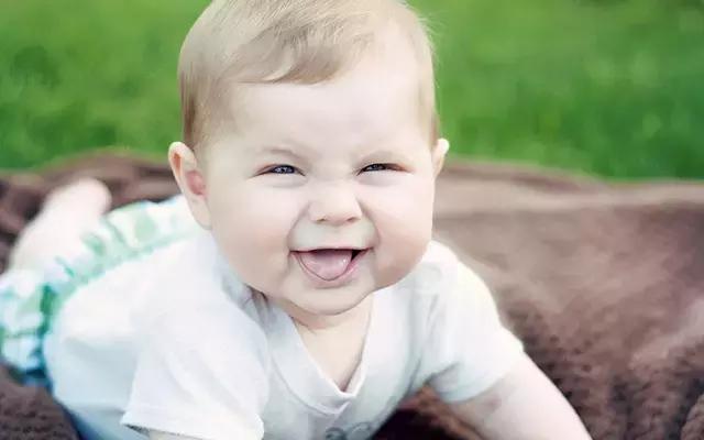 带宝宝出游的十个方法,宝宝出去旅行带什么