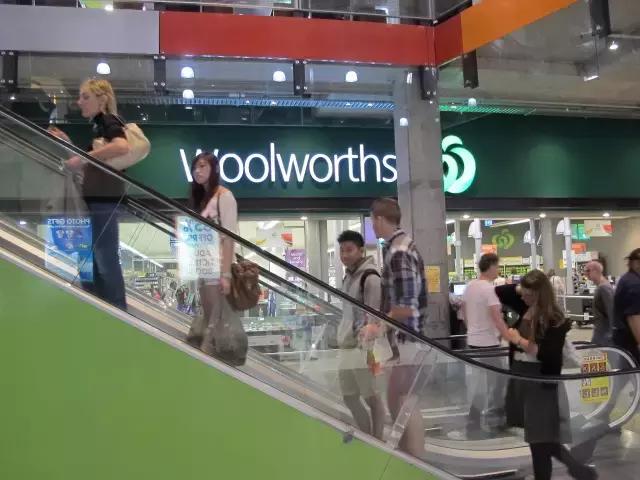 又是a2!中国情侣拿走华人妈妈奶粉钱后消失，几罐奶粉至于么？