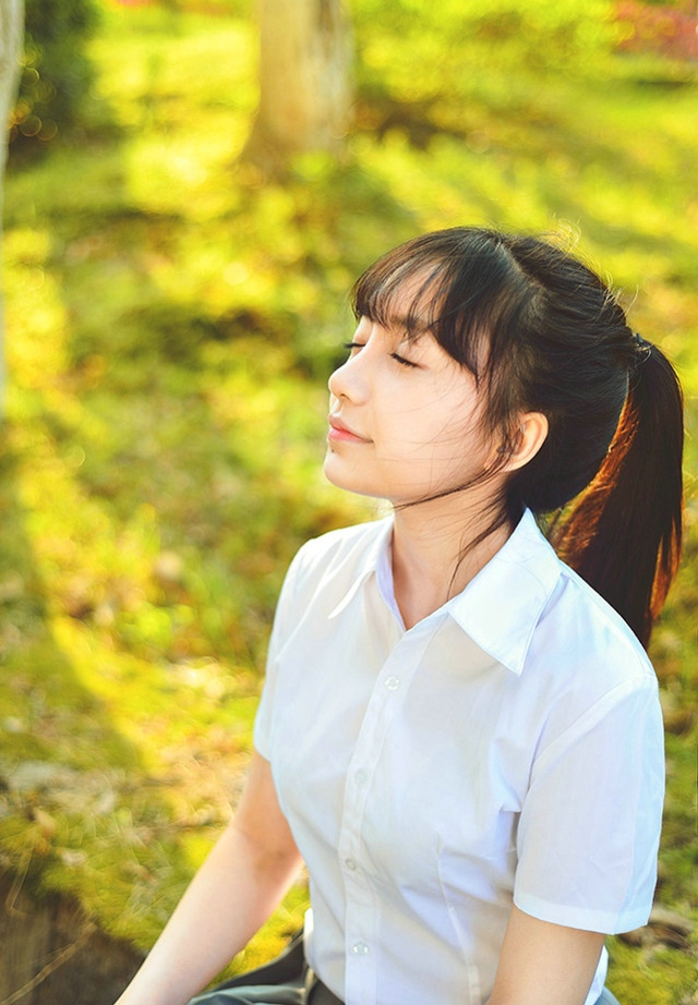 梦到老婆去世出殡,晚上做梦梦到母亲去世