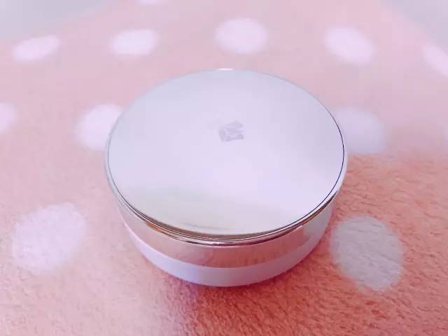 水润无瑕气垫粉底霜,美白补水防晒粉底三件套