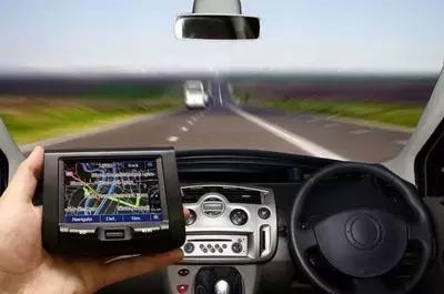 汽车在路上没油了怎么办,汽车快没油了会出现怎样的图案