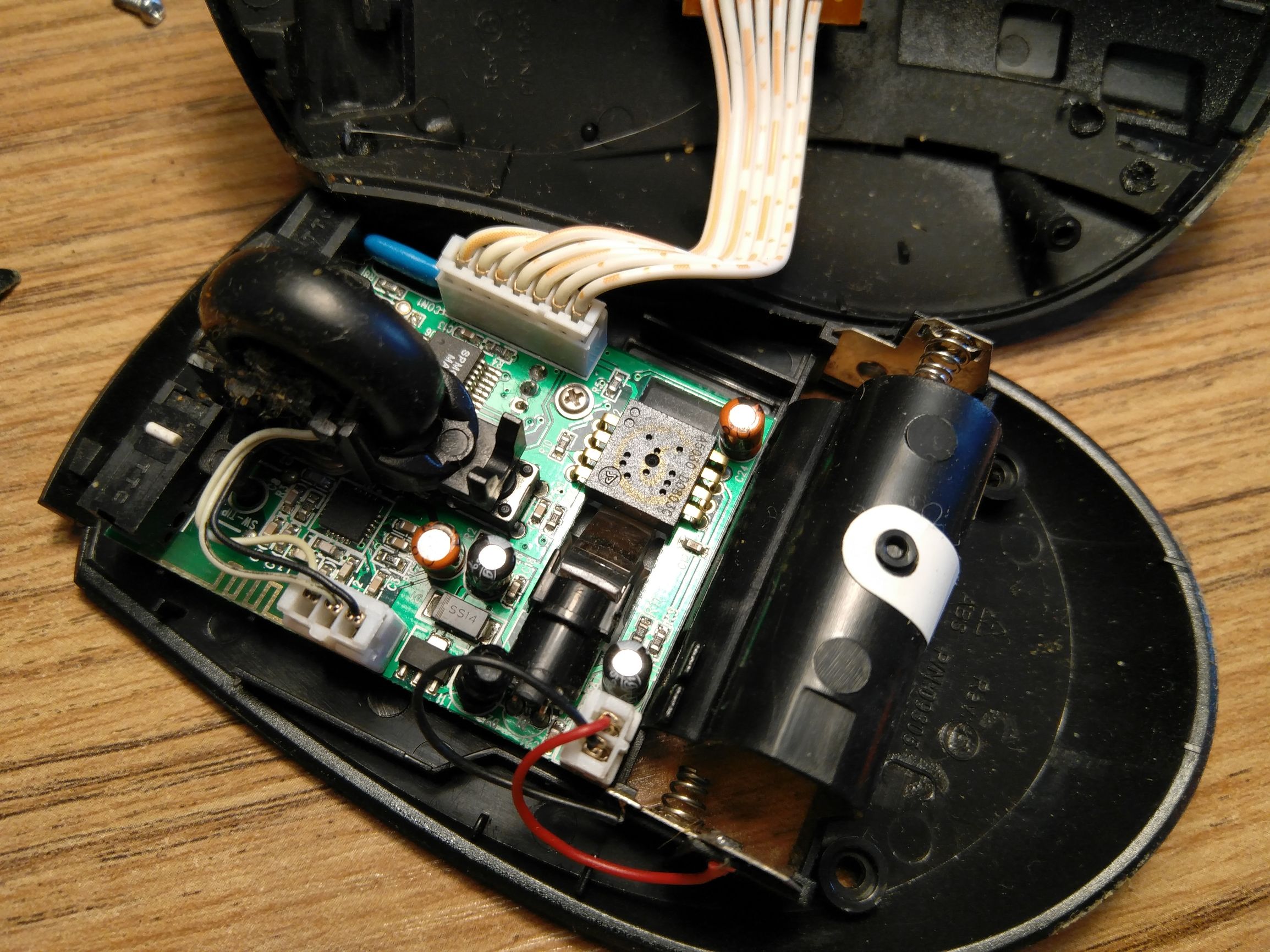 最便宜的无线键鼠套装,拆解无线充电鼠标