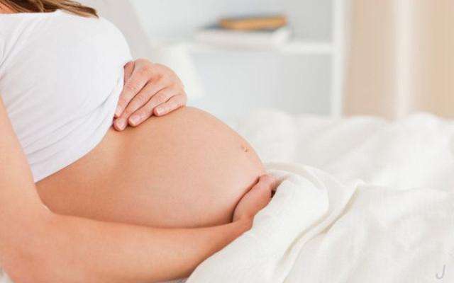 孕晚期感冒会导致胎儿早产吗,孕晚期小腹胀痛是早产征兆吗