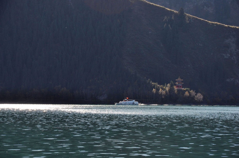 神秘又美丽的天山天池,天山天池是西王母沐浴之地吗